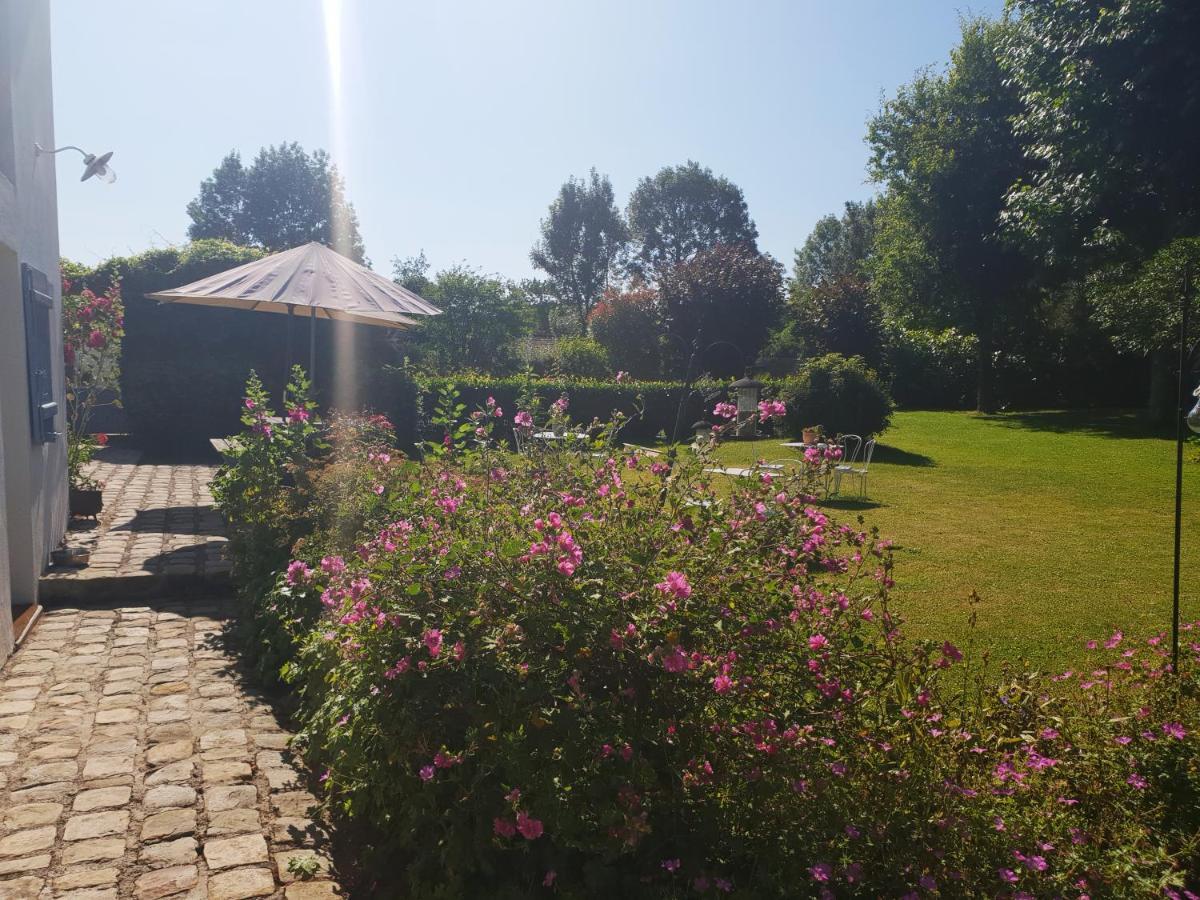 Bed and Breakfast Le Champ De L'Eau Crecy-la-Chapelle Esterno foto