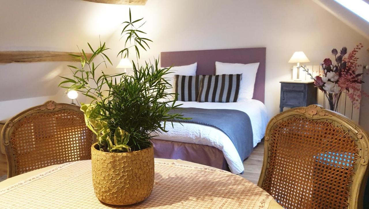 Bed and Breakfast Le Champ De L'Eau Crecy-la-Chapelle Esterno foto