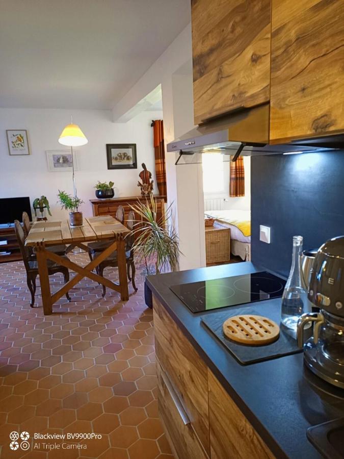 Bed and Breakfast Le Champ De L'Eau Crecy-la-Chapelle Esterno foto