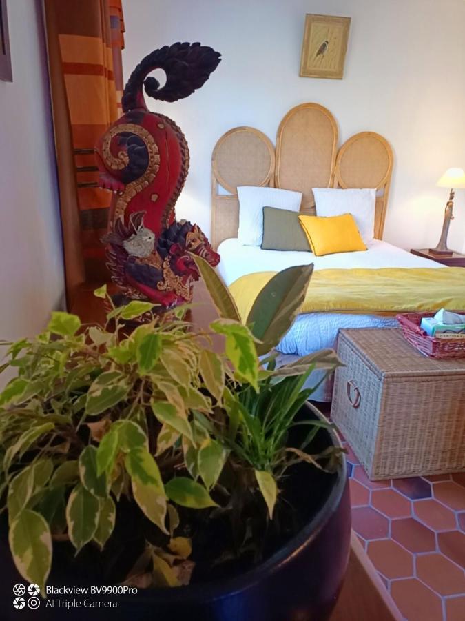 Bed and Breakfast Le Champ De L'Eau Crecy-la-Chapelle Esterno foto