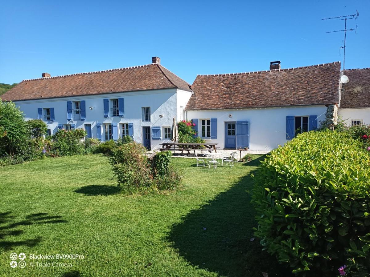 Bed and Breakfast Le Champ De L'Eau Crecy-la-Chapelle Esterno foto